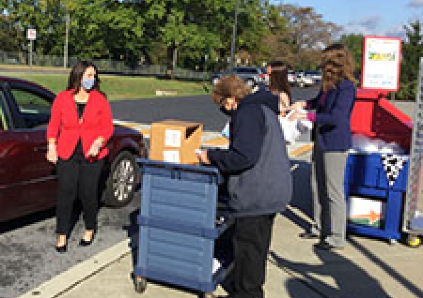 distributing food