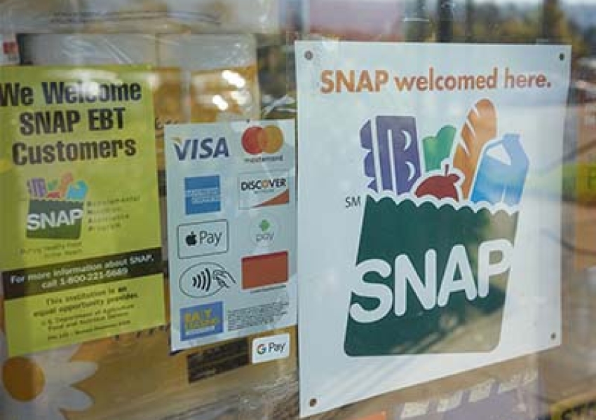 we accept SNAP poster in store window